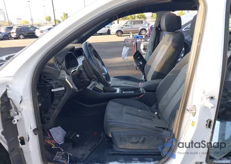 2024 Audi Q3 Premium S Line 45 из США, поврежденный, VIN WA1DECF33R1028849